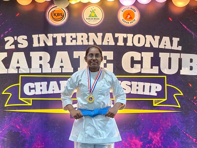 M S YAZHINI