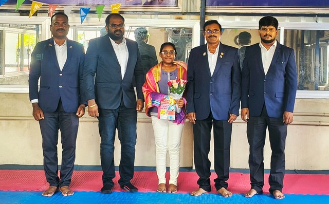 M S YAZHINI